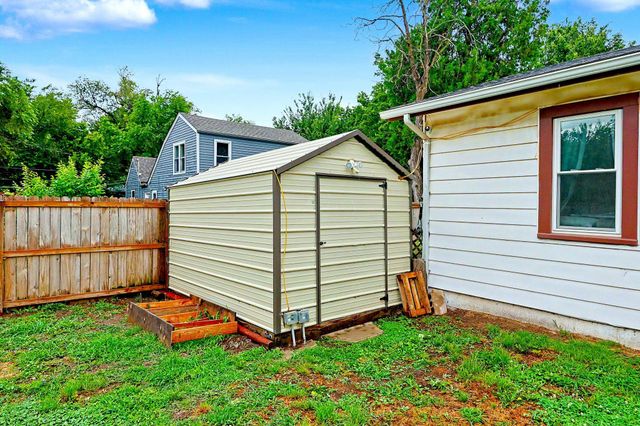 1556 N Poplar, Wichita, KS 67214