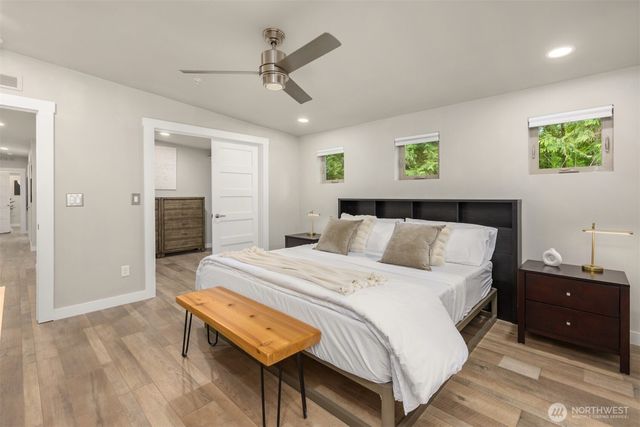 9720 NE Lofgren Road, Bainbridge Island, WA 98110