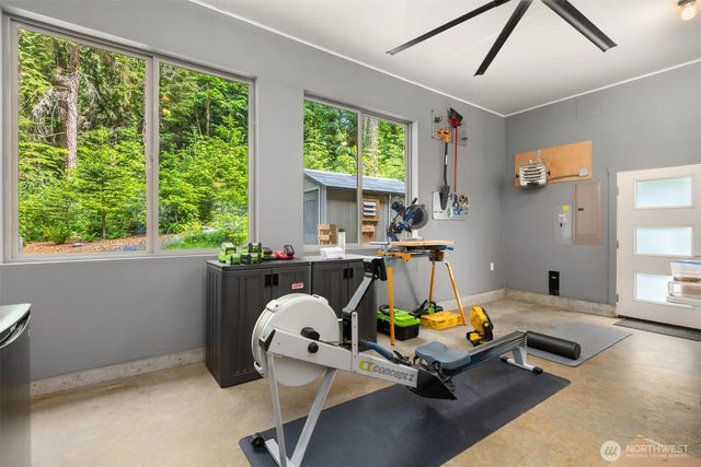 9720 NE Lofgren Road, Bainbridge Island, WA 98110