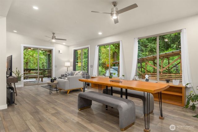 9720 NE Lofgren Road, Bainbridge Island, WA 98110
