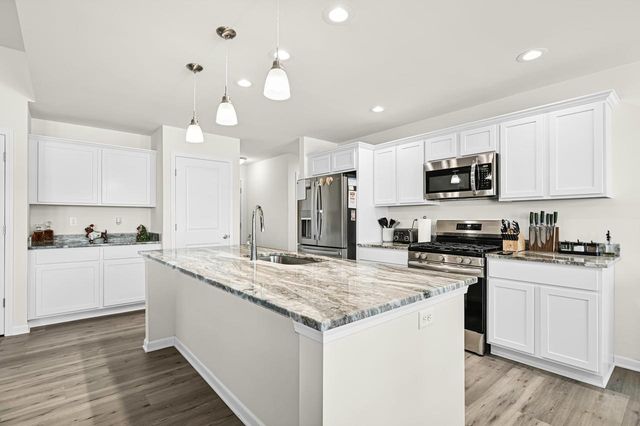 470 Jensen DRIVE, Clinton, WI 53525