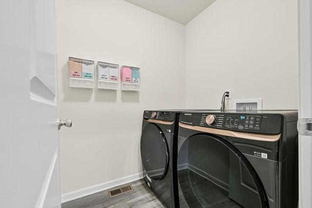 470 Jensen DRIVE, Clinton, WI 53525