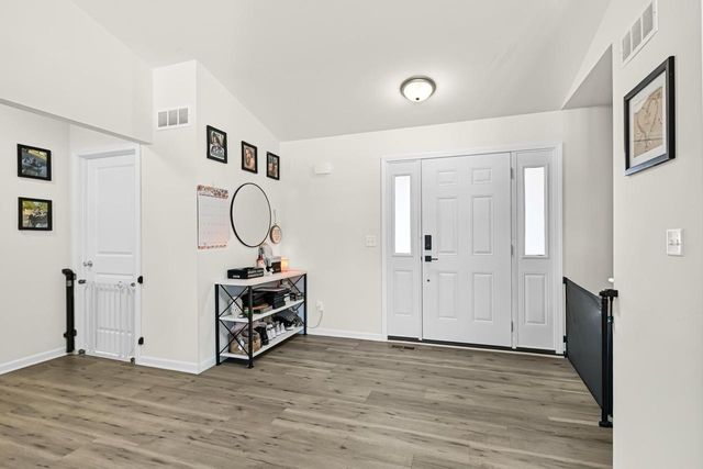 470 Jensen DRIVE, Clinton, WI 53525