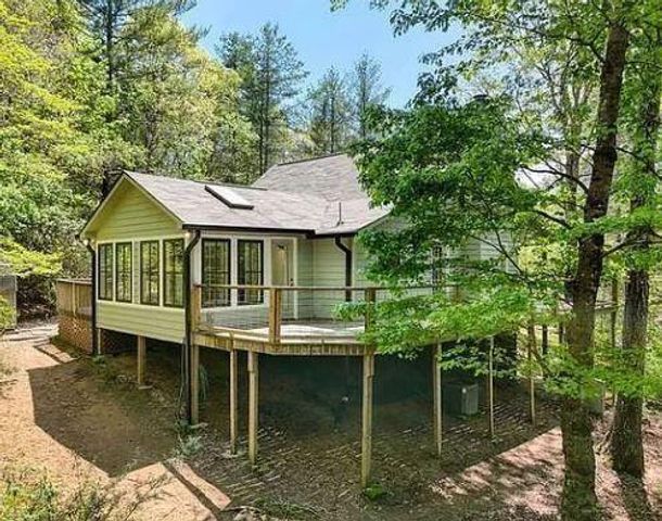125 Autumn Lane, Blairsville, GA 30512