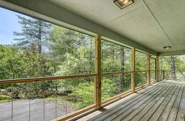 125 Autumn Lane, Blairsville, GA 30512