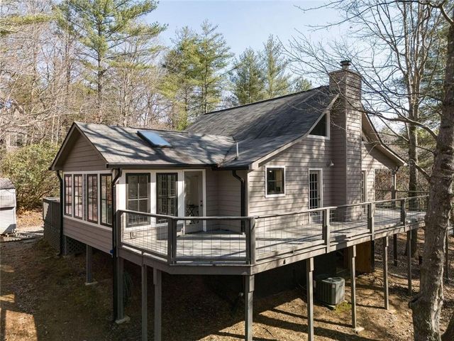 125 Autumn Lane, Blairsville, GA 30512