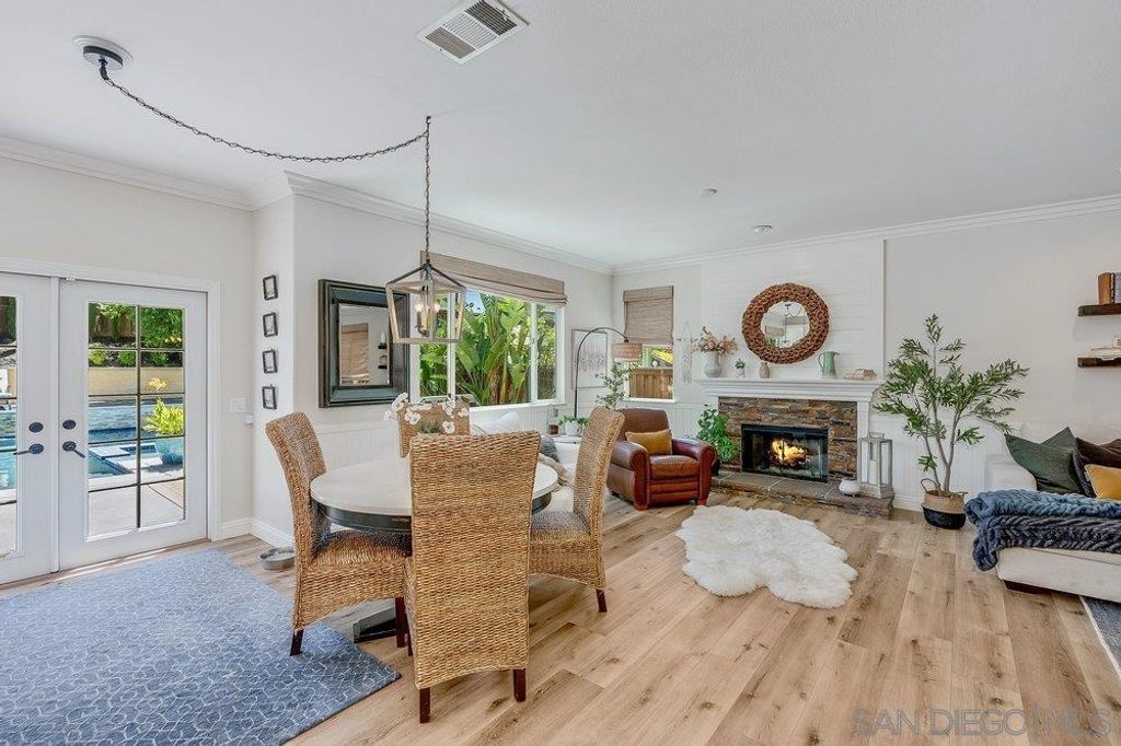 Image 21 of property listing at 23997 Pepperleaf St, Murrieta, CA 92562