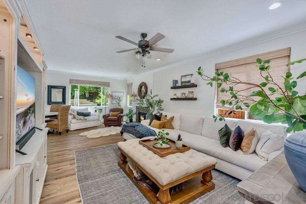 Image 25 of property listing at 23997 Pepperleaf St, Murrieta, CA 92562