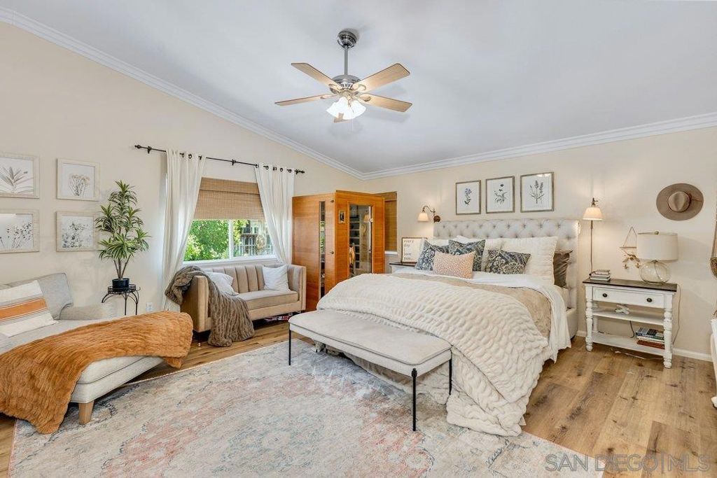 Image 31 of property listing at 23997 Pepperleaf St, Murrieta, CA 92562