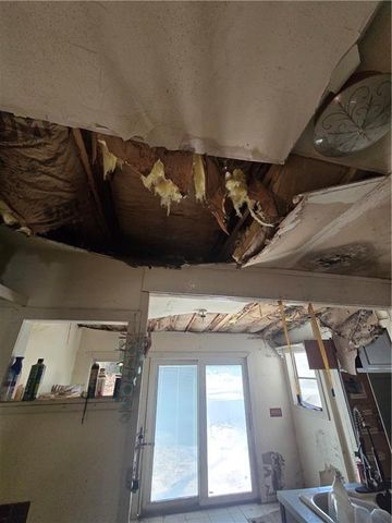 1618 Main Street, St Joseph, MO 64505