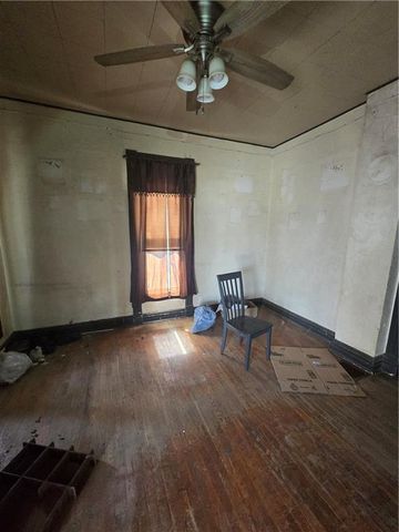 1618 Main Street, St Joseph, MO 64505