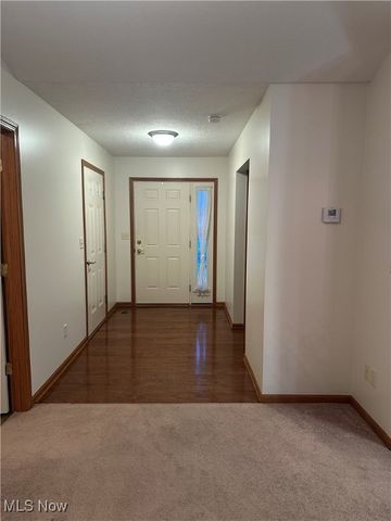 4165 Ledgewater Drive, Mogadore, OH 44260