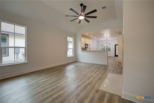 10 Sunshine Circle, Wimberley, TX 78676