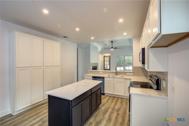 10 Sunshine Circle, Wimberley, TX 78676