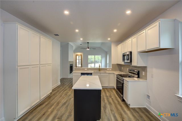 10 Sunshine Circle, Wimberley, TX 78676