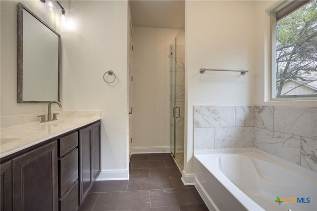 10 Sunshine Circle, Wimberley, TX 78676