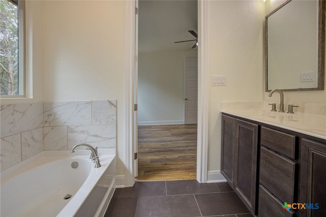 10 Sunshine Circle, Wimberley, TX 78676