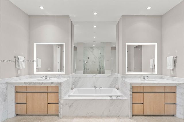 2821 S Bayshore Dr 5A, Miami, FL 33133