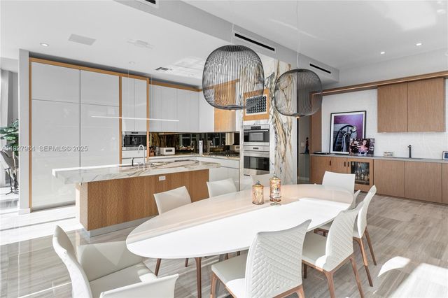 2821 S Bayshore Dr 5A, Miami, FL 33133