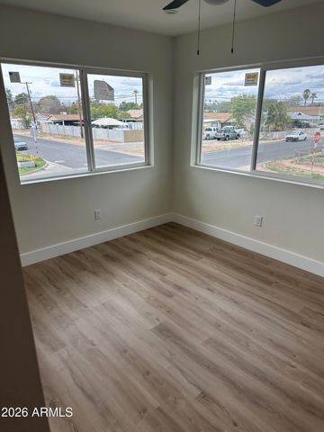 2545 N 29TH Place, Phoenix, AZ 85008