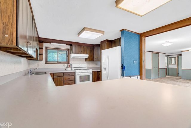 6406 Lapeer Road, Clyde Twp, MI 48049
