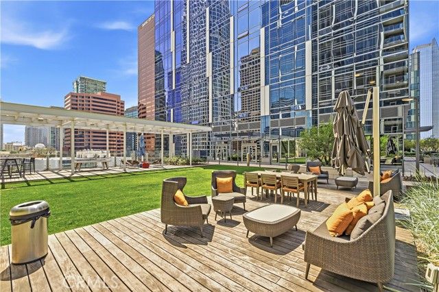 877 S Francisco 2503, Los Angeles, CA 90017