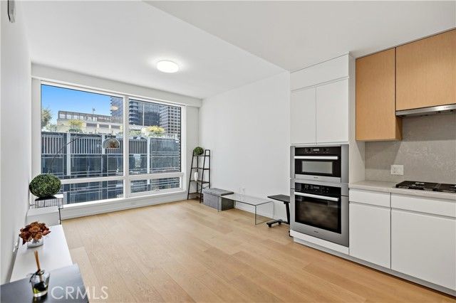 877 S Francisco 2503, Los Angeles, CA 90017