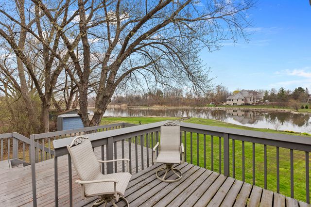 330 S Barrington Road, Barrington, IL 60010