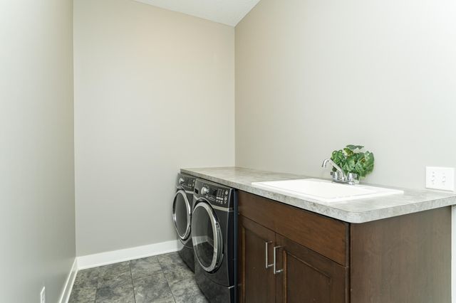 1497 Century Corner Lane NE, Rochester, MN 55906