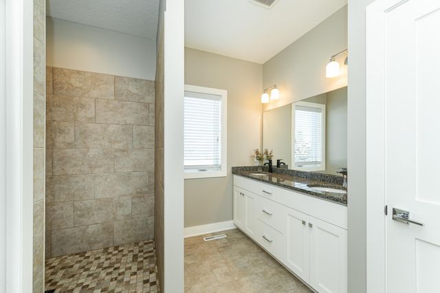 1497 Century Corner Lane NE, Rochester, MN 55906