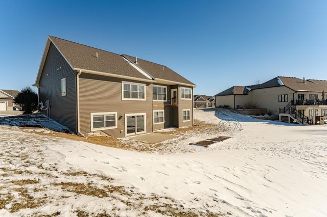 1497 Century Corner Lane NE, Rochester, MN 55906