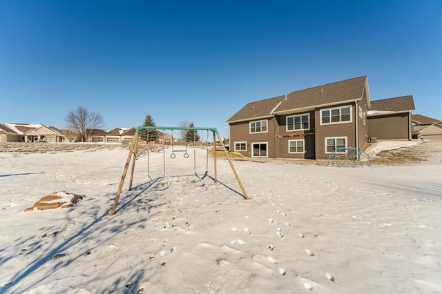 1497 Century Corner Lane NE, Rochester, MN 55906