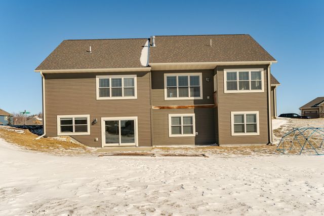 1497 Century Corner Lane NE, Rochester, MN 55906