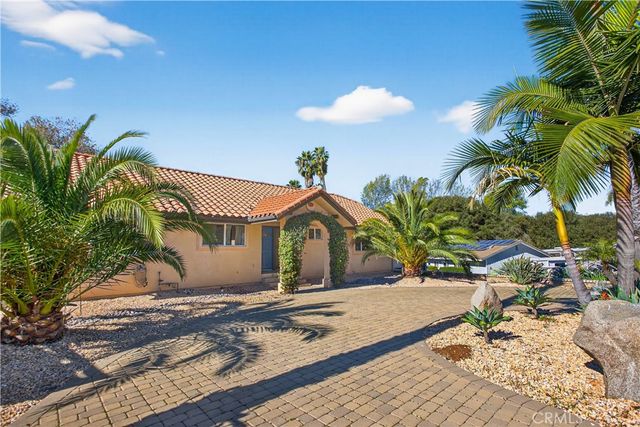 2152 Ramona Lane, Vista, CA 92084