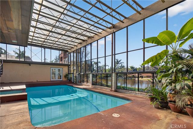 2152 Ramona Lane, Vista, CA 92084