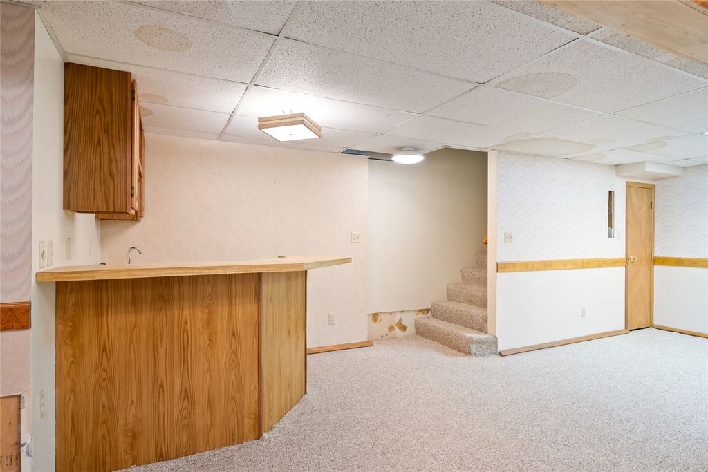 Image 24 of property listing at 2616 View Drive, Missoula, MT 59804