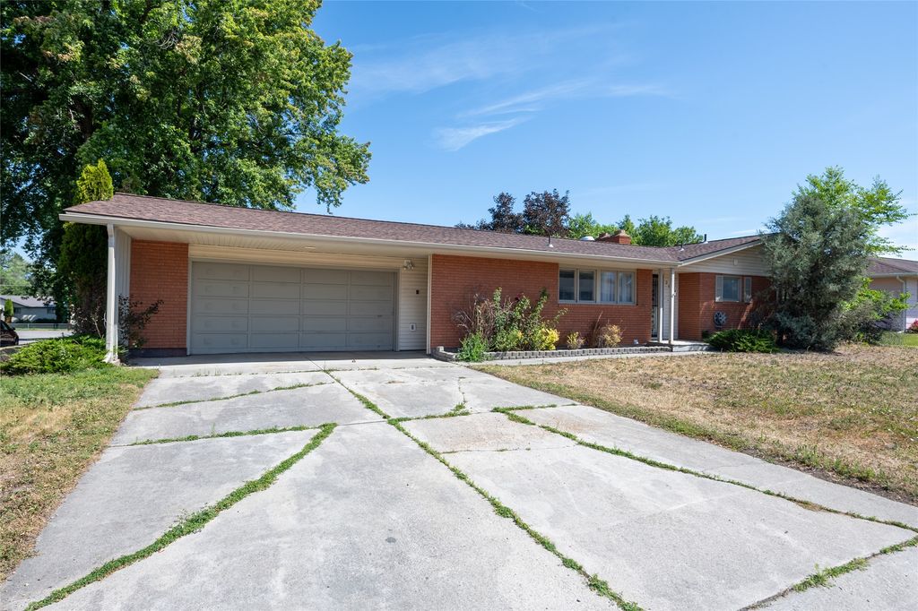 Image 38 of property listing at 2616 View Drive, Missoula, MT 59804