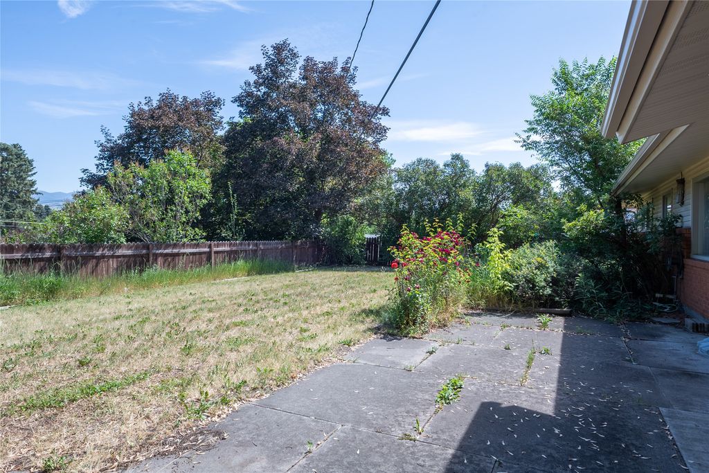 Image 42 of property listing at 2616 View Drive, Missoula, MT 59804