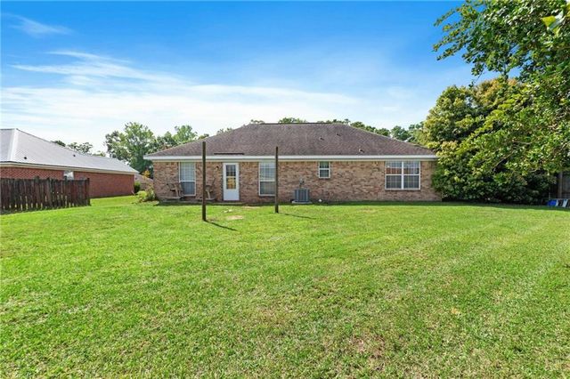 23550 Harvest Creek Drive, Robertsdale, AL 36567