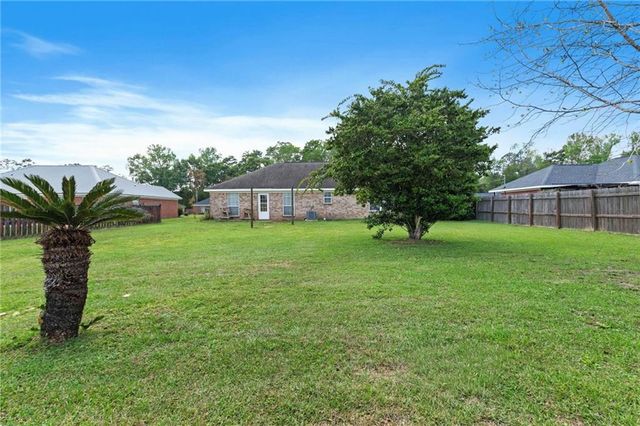 23550 Harvest Creek Drive, Robertsdale, AL 36567