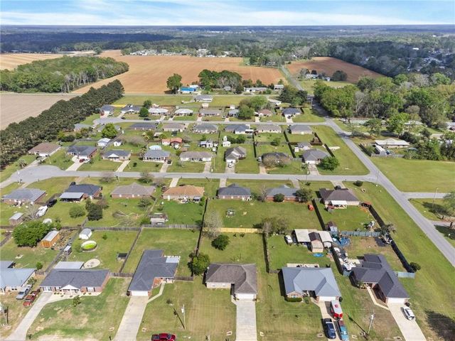 23550 Harvest Creek Drive, Robertsdale, AL 36567