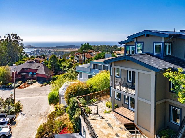 107 Dolphine Avenue, El Granada, CA 94018