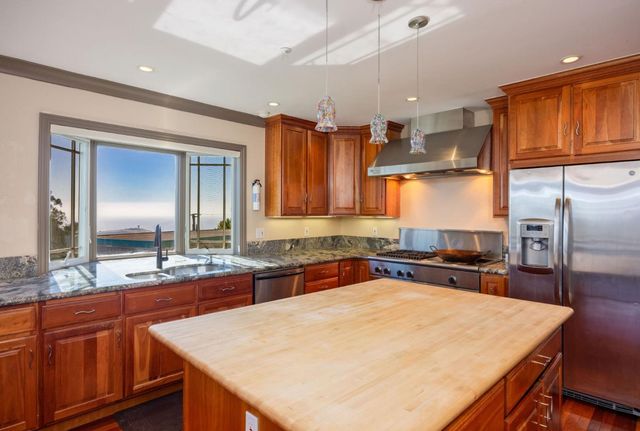 107 Dolphine Avenue, El Granada, CA 94018