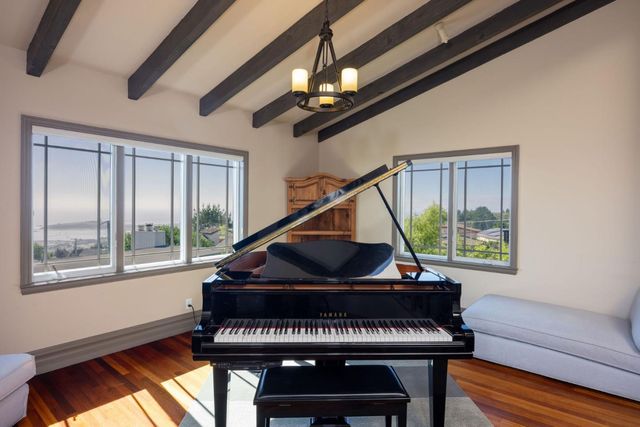 107 Dolphine Avenue, El Granada, CA 94018