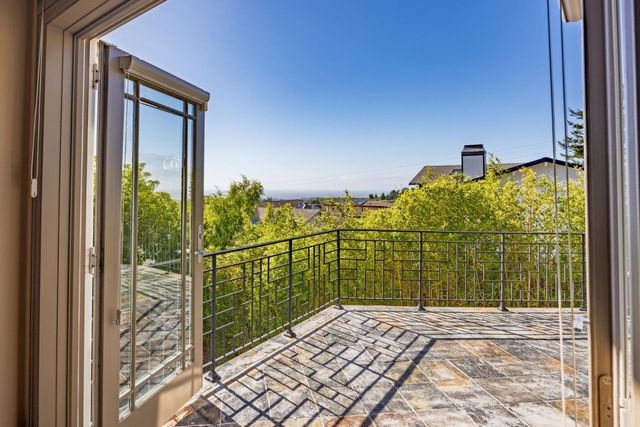 107 Dolphine Avenue, El Granada, CA 94018