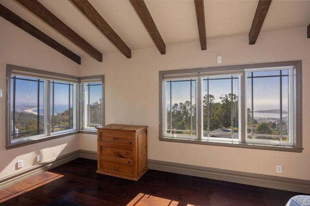 107 Dolphine Avenue, El Granada, CA 94018