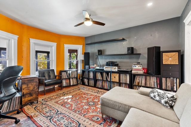 28 Gordon Rd, Medford, MA 02155