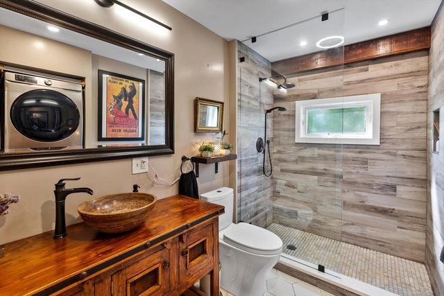 28 Gordon Rd, Medford, MA 02155