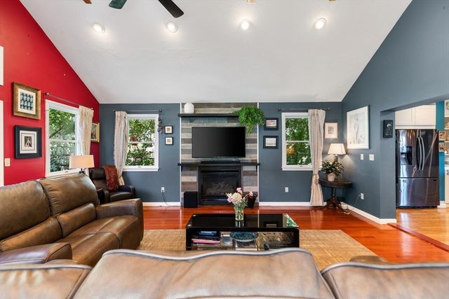 28 Gordon Rd, Medford, MA 02155