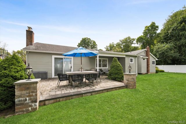 301 Vernon Street, Dix Hills, NY 11746